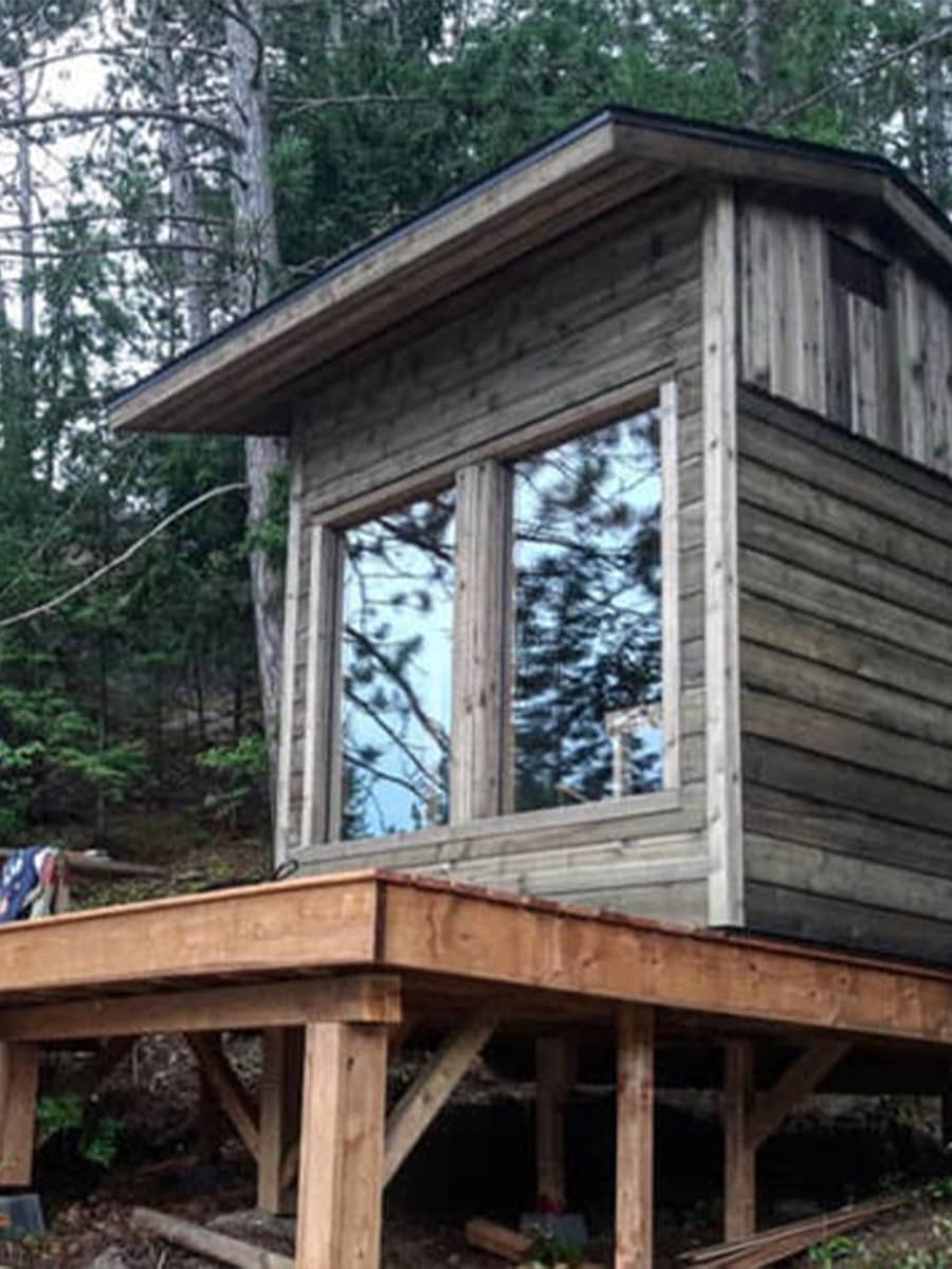 Outdoors – no Changeroom